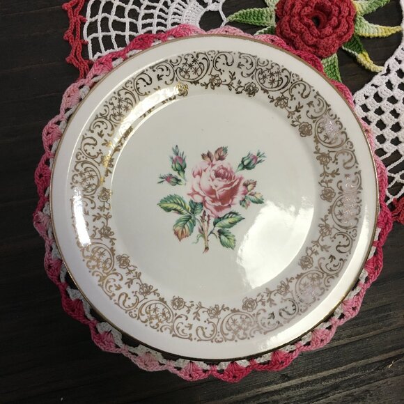 Seven Vintage Cornish Rose 22KT Gold Georgian Fine China Dessert Plates - Picture 1 of 16